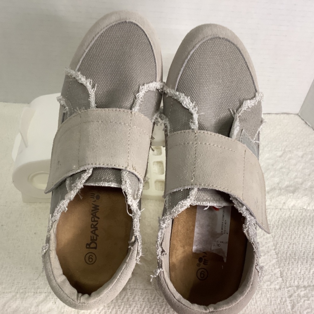 NWOT Bearpaw Austin slip on distressed‎ sneakers - Picture 4 of 11